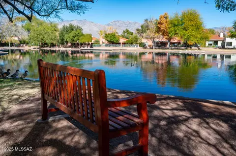 3164 N Willow Creek Dr, Tucson, AZ 85712
