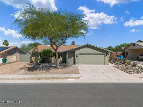 3338 W Treeline Dr, Tucson, AZ 85741