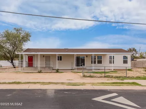 2910 S Sunland Vis, Tucson, AZ 85713