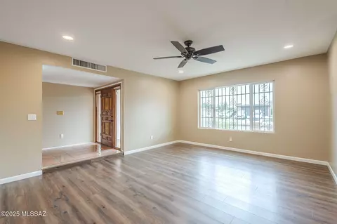 Living - 8981 E 3rd St, Tucson, AZ 85710 photo 3 of 4