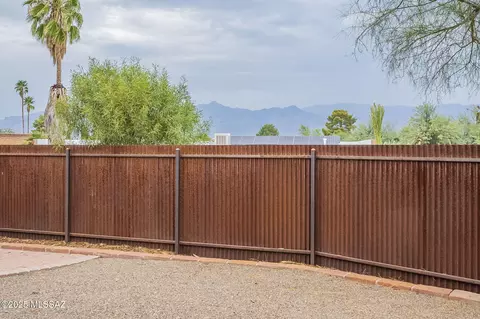 Exterior - 8981 E 3rd St, Tucson, AZ 85710 photo 6 of 7
