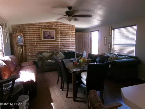 2937 W Torres Ln, Willcox, AZ 85643 photo 6
