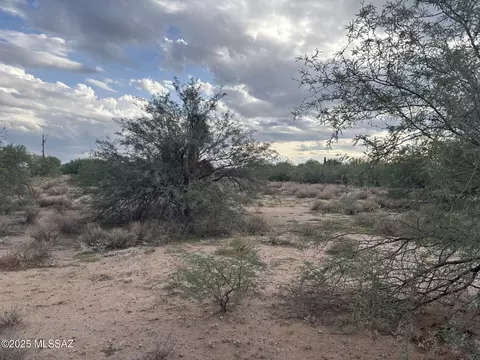 16035 W El Tiro Rd, Marana, AZ 85653