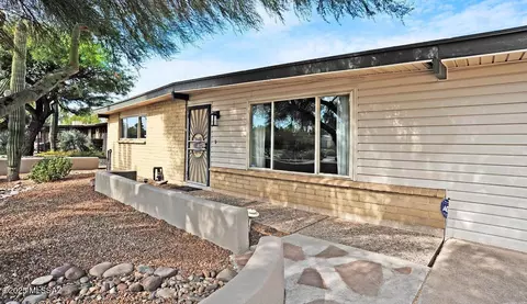 509 N Sarnoff Dr, Tucson, AZ 85710