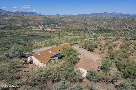 1037 La Vista Ct, Rio Rico, AZ 85648