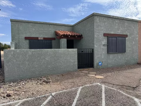 1752 S Ave Sosegado, Tucson, AZ 85710