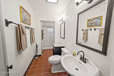 Bath - 2802 Elm St, Tucson, AZ 85716 photo 3 of 4