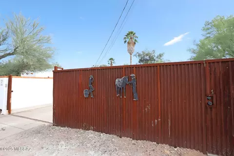 Exterior - 2802 Elm St, Tucson, AZ 85716 photo 17 of 20