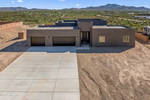1168 N Range Rider Pl, Vail, AZ 85641