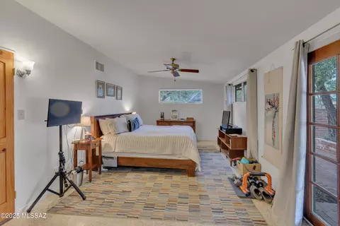 Bedroom - 6945 E Arrowhead Pl, Tucson, AZ 85715 photo 1 of 3
