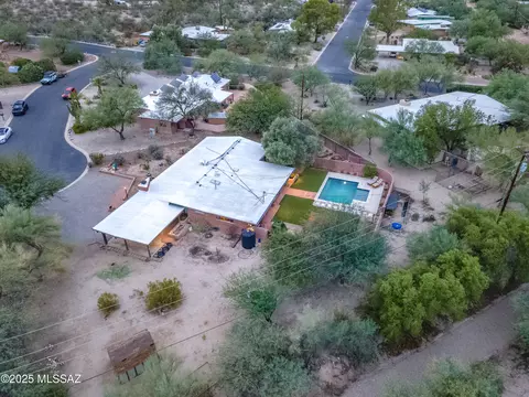 View/Area - 6945 E Arrowhead Pl, Tucson, AZ 85715 photo 1 of 1