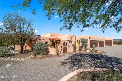 10041 E Rayann Pl, Tucson, AZ 85749