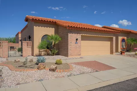1664 W Calle Del Ducado, Green Valley, AZ 85622