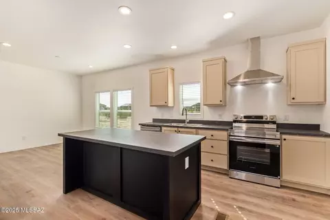 13219 N Derringer Rd, Marana, AZ 85653