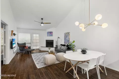 7601 N Calle Sin Envidia UNIT 16, Tucson, AZ 85718