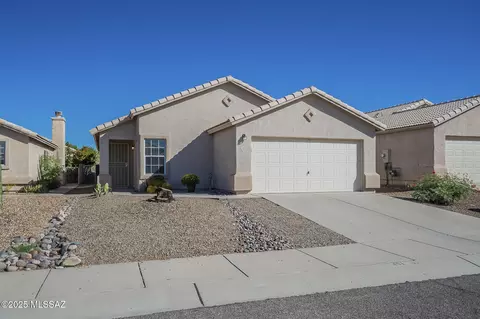 4516 W Sun Quest St, Tucson, AZ 85741