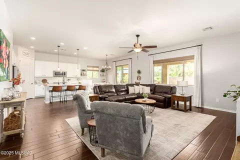 Living - 9420 E Adriana Way, Vail, AZ 85641 photo 2 of 3