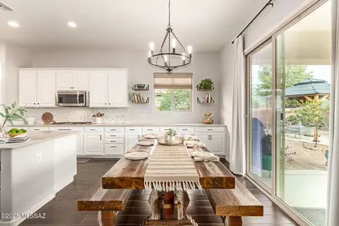 Dining - 9420 E Adriana Way, Vail, AZ 85641 photo 2 of 3