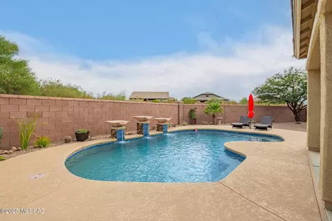 Exterior - 9420 E Adriana Way, Vail, AZ 85641 photo 9 of 11