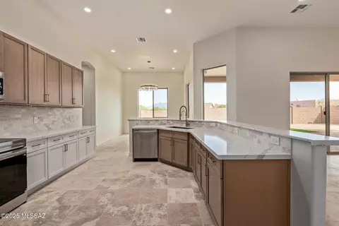 Kitchen - 300 N Vail View Rd, Vail, AZ 85641 photo 5 of 7