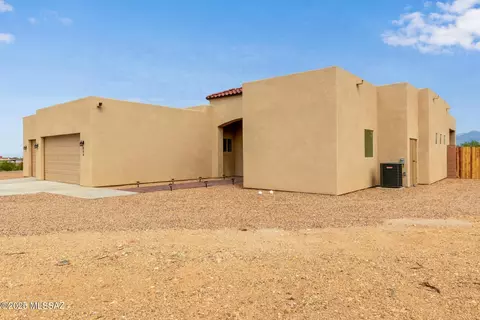 Exterior - 300 N Vail View Rd, Vail, AZ 85641 photo 7 of 8