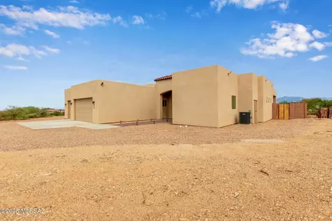 Exterior - 300 N Vail View Rd, Vail, AZ 85641 photo 3 of 8