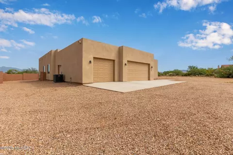 Exterior - 300 N Vail View Rd, Vail, AZ 85641 photo 5 of 8