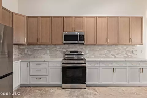 Kitchen - 300 N Vail View Rd, Vail, AZ 85641 photo 7 of 7