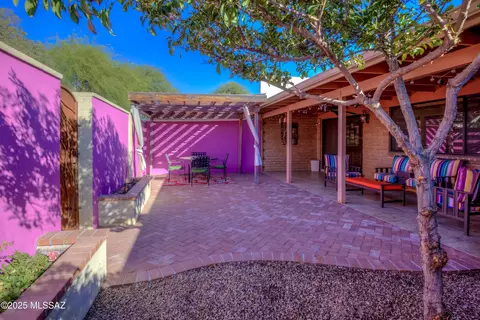 Exterior - 41 E Mediterranean Dr, Tucson, AZ 85704 photo 8 of 10
