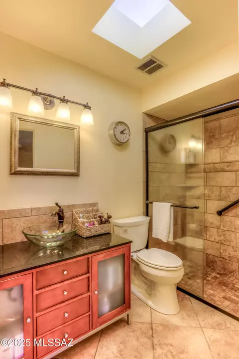 Bath - 41 E Mediterranean Dr, Tucson, AZ 85704 photo 1 of 2