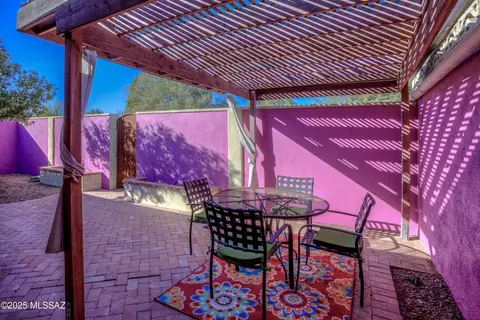 Exterior - 41 E Mediterranean Dr, Tucson, AZ 85704 photo 5 of 10