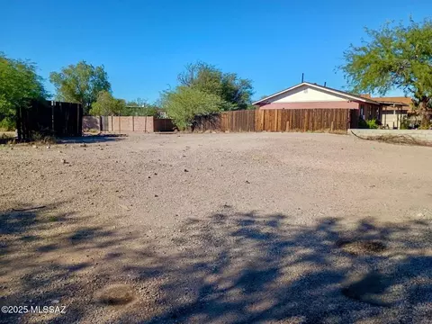 1574 W Calle Guadalajara, Tucson, AZ 85713
