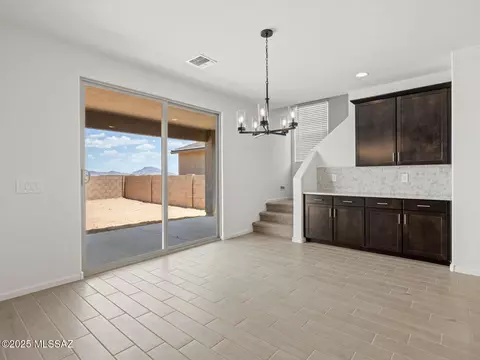 6949 W Sweetshade Ln, Tucson, AZ 85757