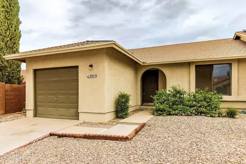 9955 E Desert Aire Dr, Tucson, AZ 85730