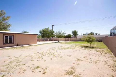 Exterior - 33 E Walker Pl, Tucson, AZ 85706 photo 7 of 10