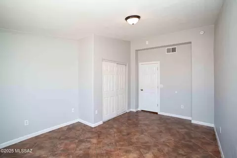 Bedroom - 33 E Walker Pl, Tucson, AZ 85706 photo 3 of 5