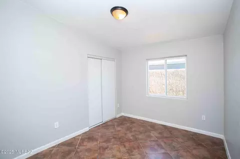 Bedroom - 33 E Walker Pl, Tucson, AZ 85706 photo 4 of 5