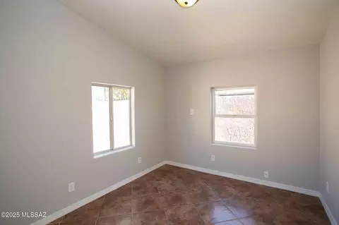 Bedroom - 33 E Walker Pl, Tucson, AZ 85706 photo 5 of 5
