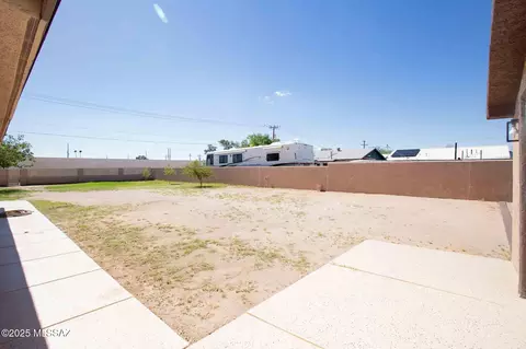 Exterior - 33 E Walker Pl, Tucson, AZ 85706 photo 6 of 10
