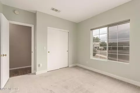 Bedroom - 8622 E Olinga Ct, Tucson, AZ 85747 photo 3 of 5