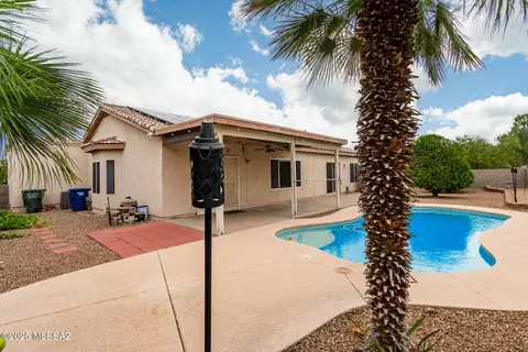 Exterior - 8622 E Olinga Ct, Tucson, AZ 85747 photo 5 of 5