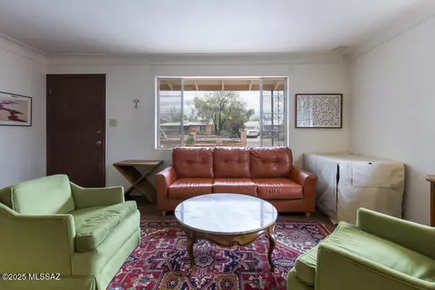 Living - 2807 E Beverly Dr, Tucson, AZ 85716 photo 2 of 7