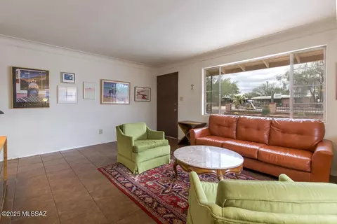 Living - 2807 E Beverly Dr, Tucson, AZ 85716 photo 1 of 7