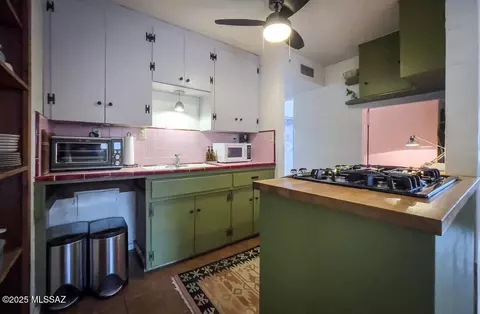 Kitchen - 2807 E Beverly Dr, Tucson, AZ 85716 photo 3 of 5