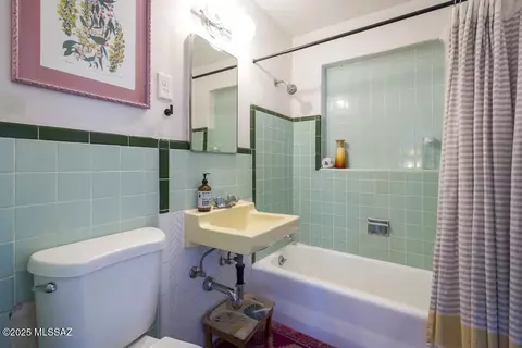 Bath - 2807 E Beverly Dr, Tucson, AZ 85716 photo 3 of 3