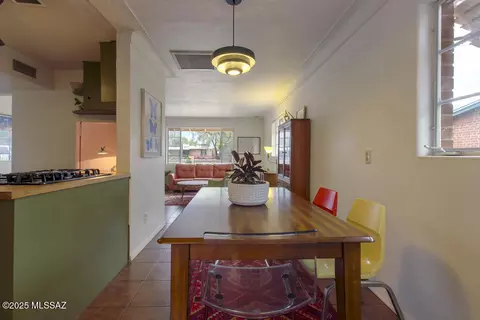 Dining - 2807 E Beverly Dr, Tucson, AZ 85716 photo 3 of 4