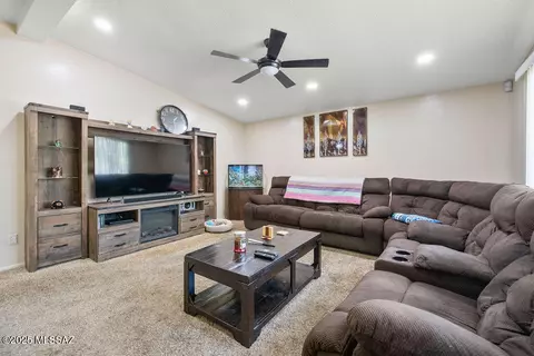 Other - 8908 E Maple Leaf Dr, Tucson, AZ 85710 photo 6 of 10