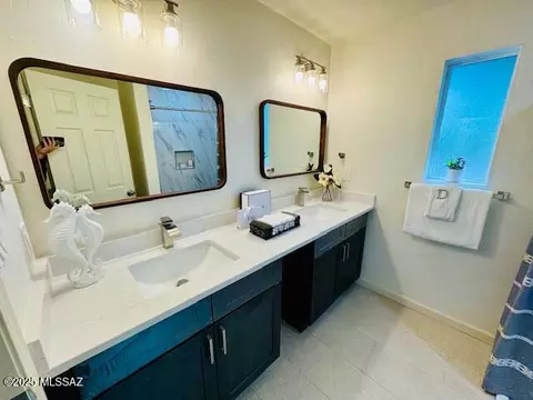 Bath - 9032 E 2nd Pl, Tucson, AZ 85710 photo 4 of 8