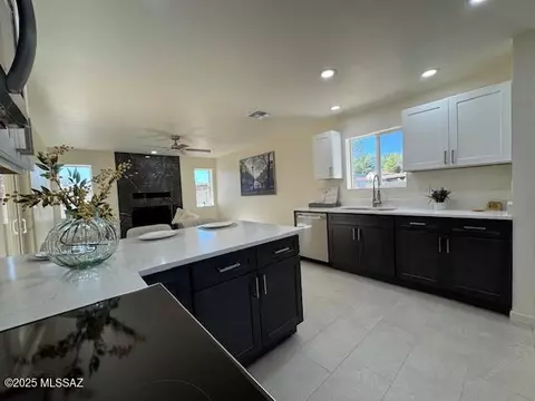 9032 E 2nd Pl, Tucson, AZ 85710
