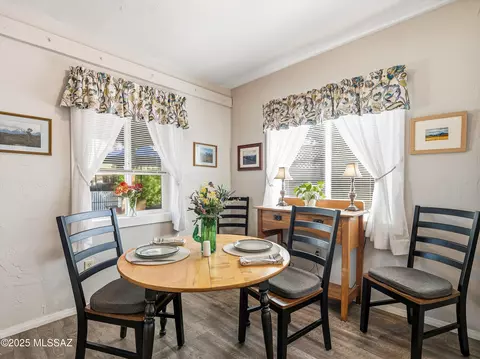Dining - 807 E Lee St, Tucson, AZ 85719 photo 1 of 2